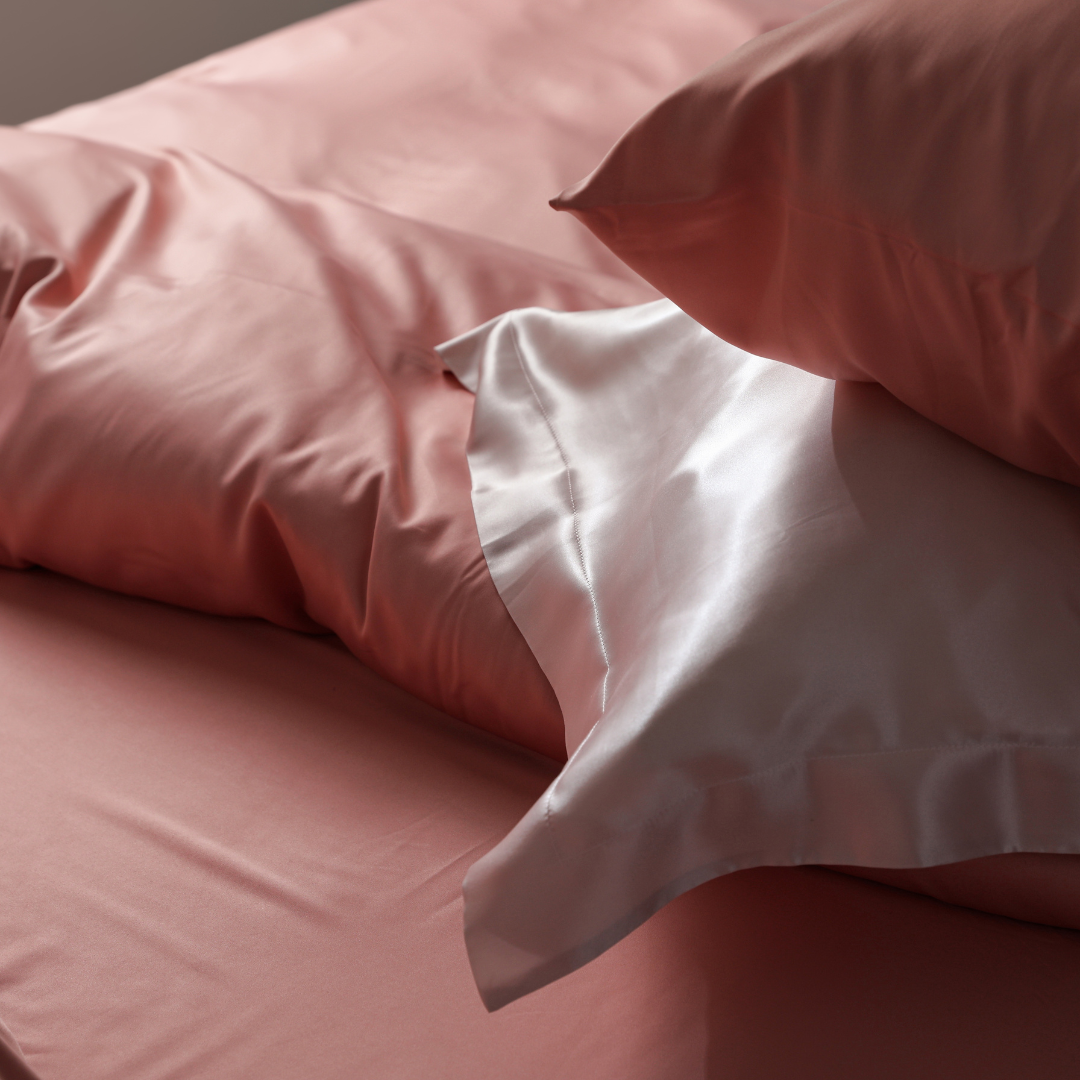 Silk vs. Cotton: Which Is Better for Sleep?